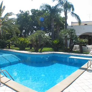 Cuore Di Palme 3*, Floridia Italia